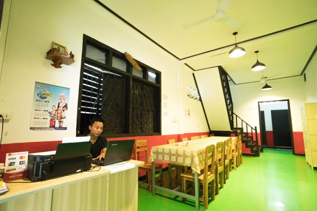 Y Not Laos Hostel Luang Prabang Exterior foto